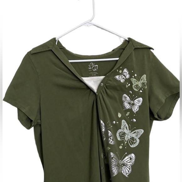 Vintage Green Y2K Collared Blouse with undershirt trim - Picture 4 of 4